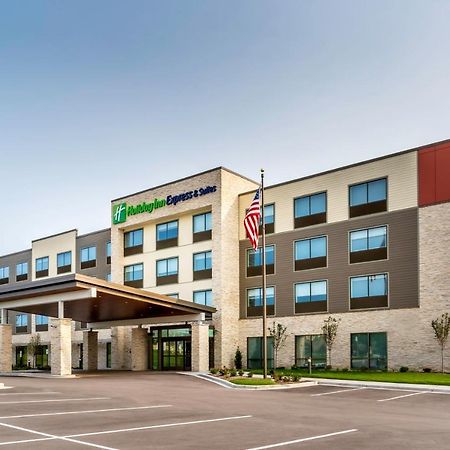 Holiday Inn Express & Suites - Milwaukee West Allis By Ihg Εξωτερικό φωτογραφία