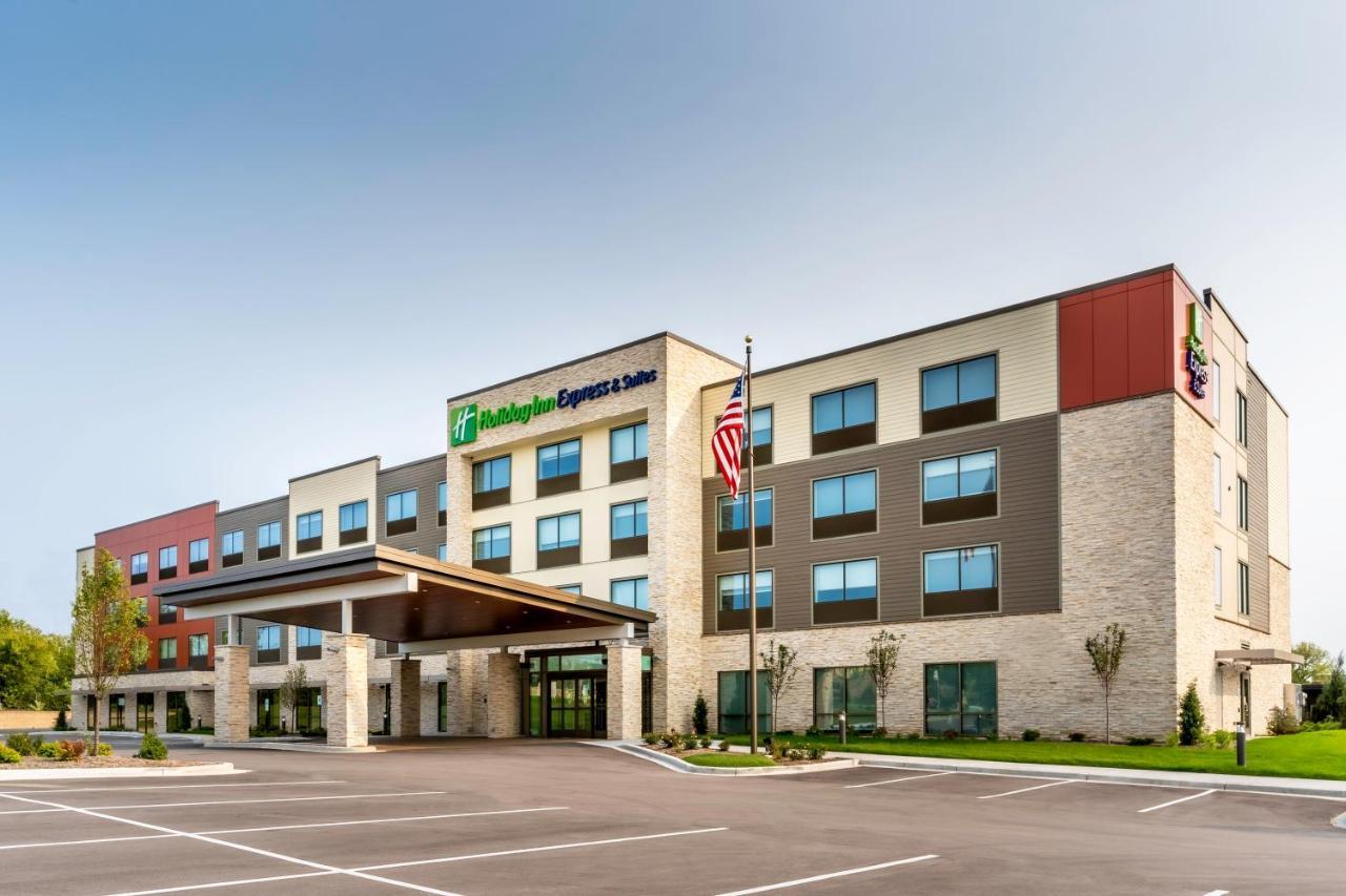 Holiday Inn Express & Suites - Milwaukee West Allis By Ihg Εξωτερικό φωτογραφία