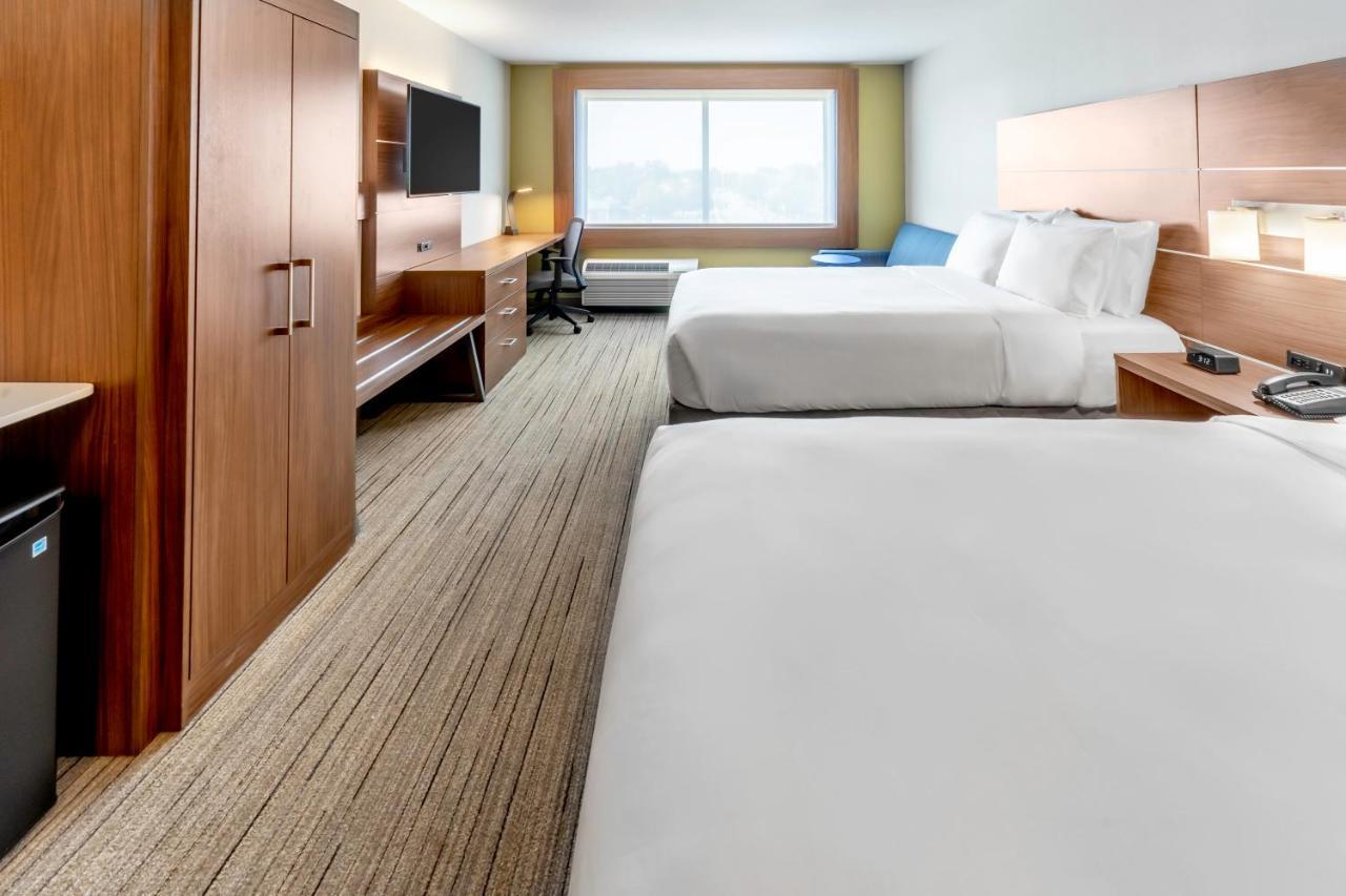 Holiday Inn Express & Suites - Milwaukee West Allis By Ihg Εξωτερικό φωτογραφία