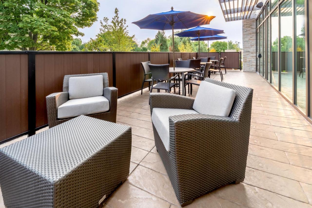 Holiday Inn Express & Suites - Milwaukee West Allis By Ihg Εξωτερικό φωτογραφία